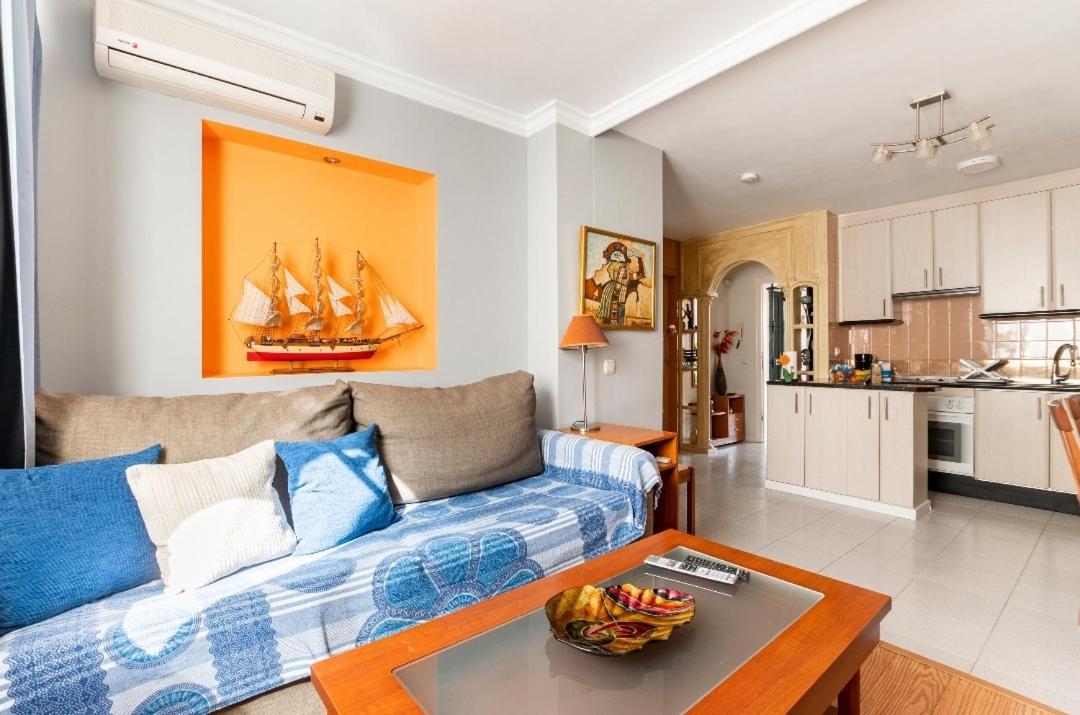 Apartamento Oasis Torremolinos Dış mekan fotoğraf
